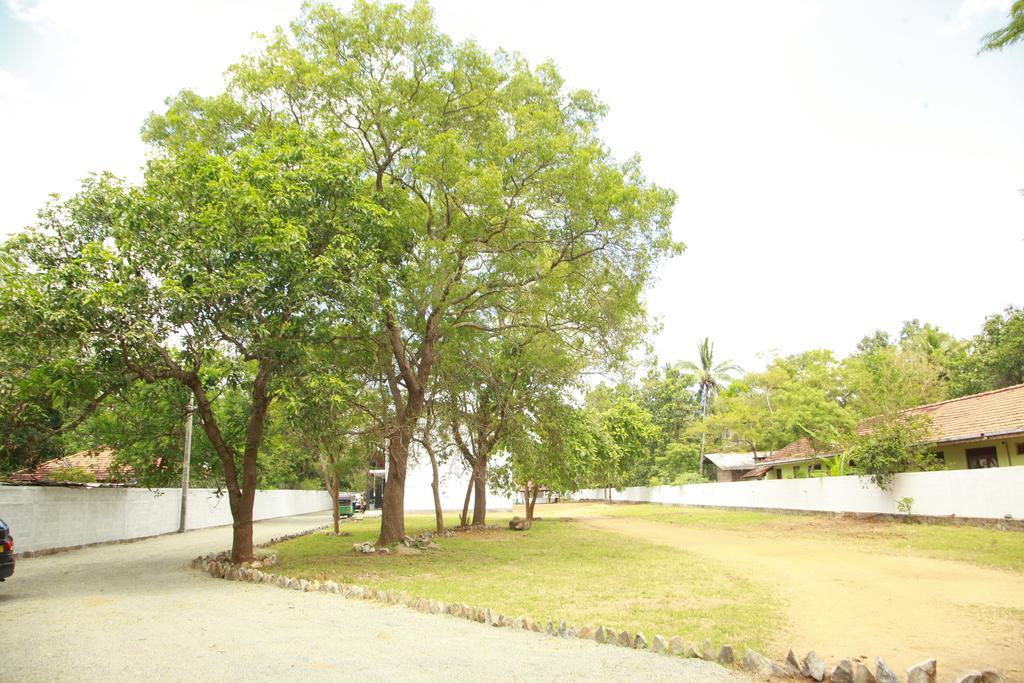 Samwill Holiday Resort Катарагама Экстерьер фото