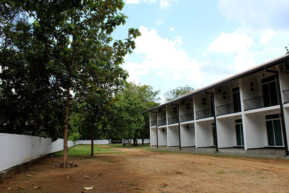 Samwill Holiday Resort Катарагама Экстерьер фото