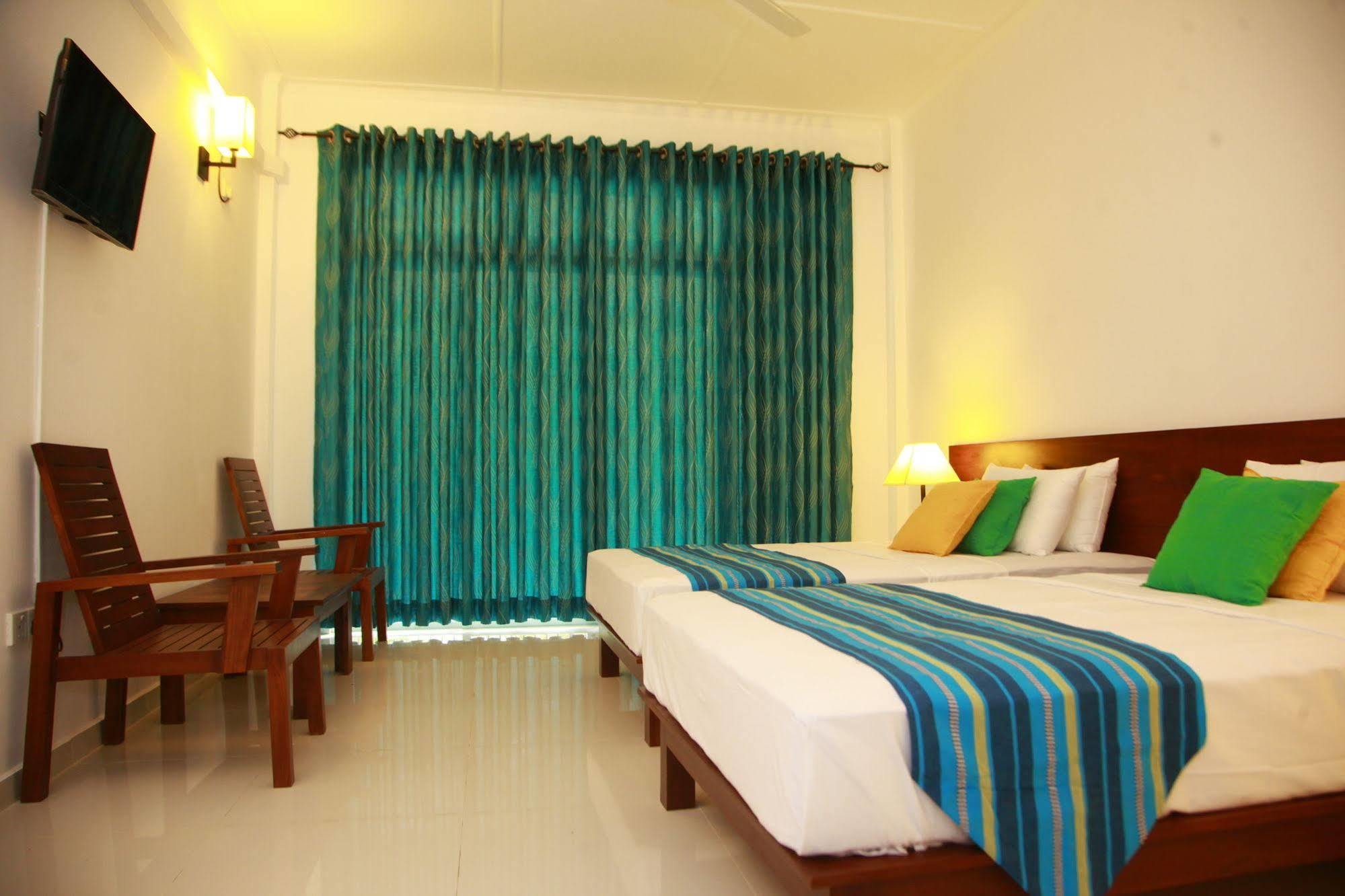 Samwill Holiday Resort Катарагама Экстерьер фото