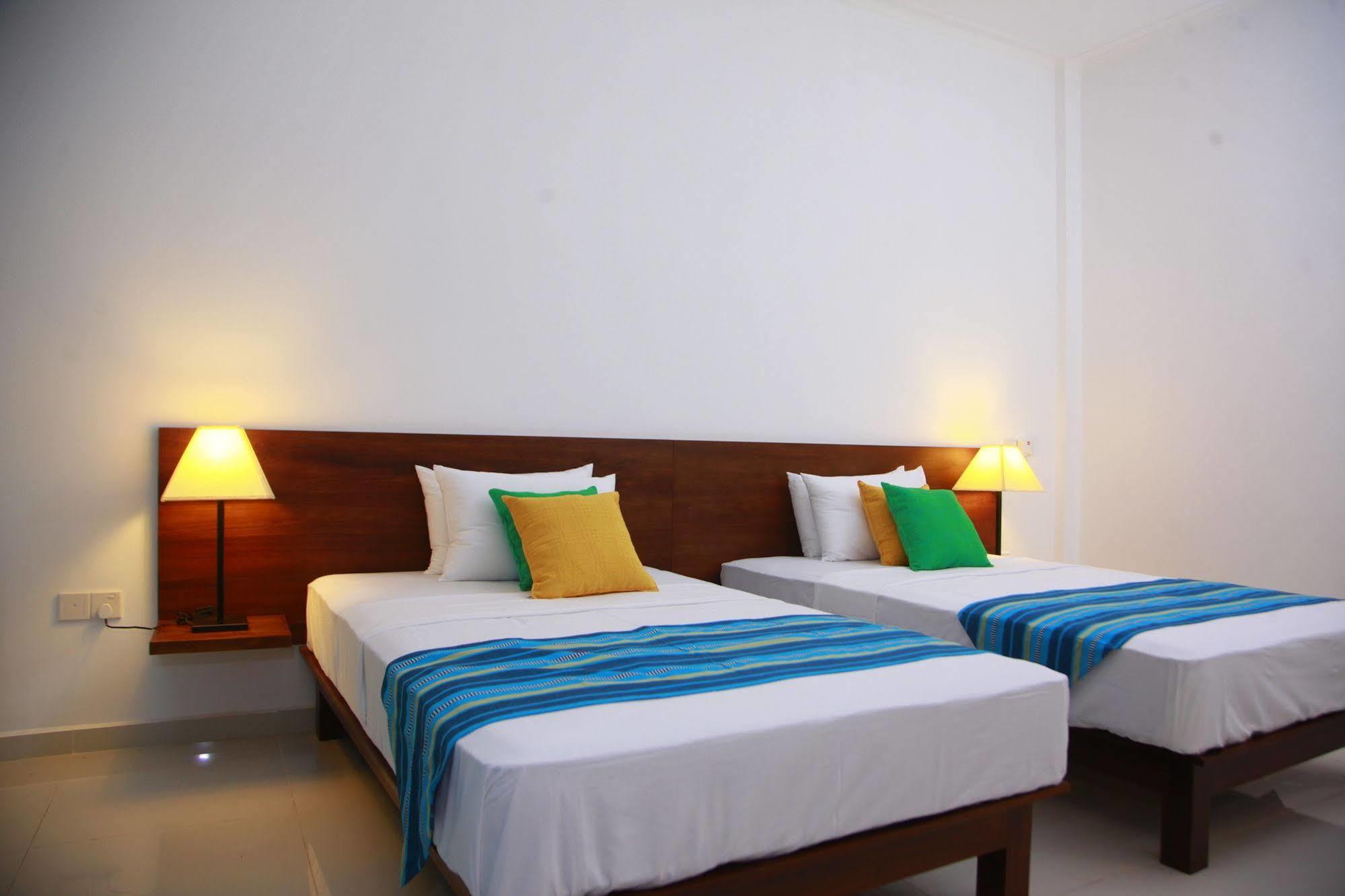 Samwill Holiday Resort Катарагама Экстерьер фото