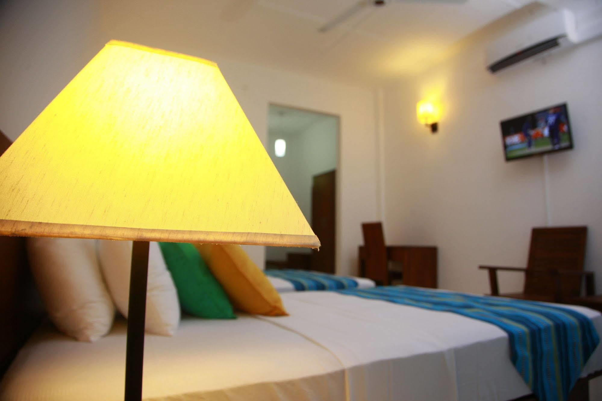 Samwill Holiday Resort Катарагама Экстерьер фото